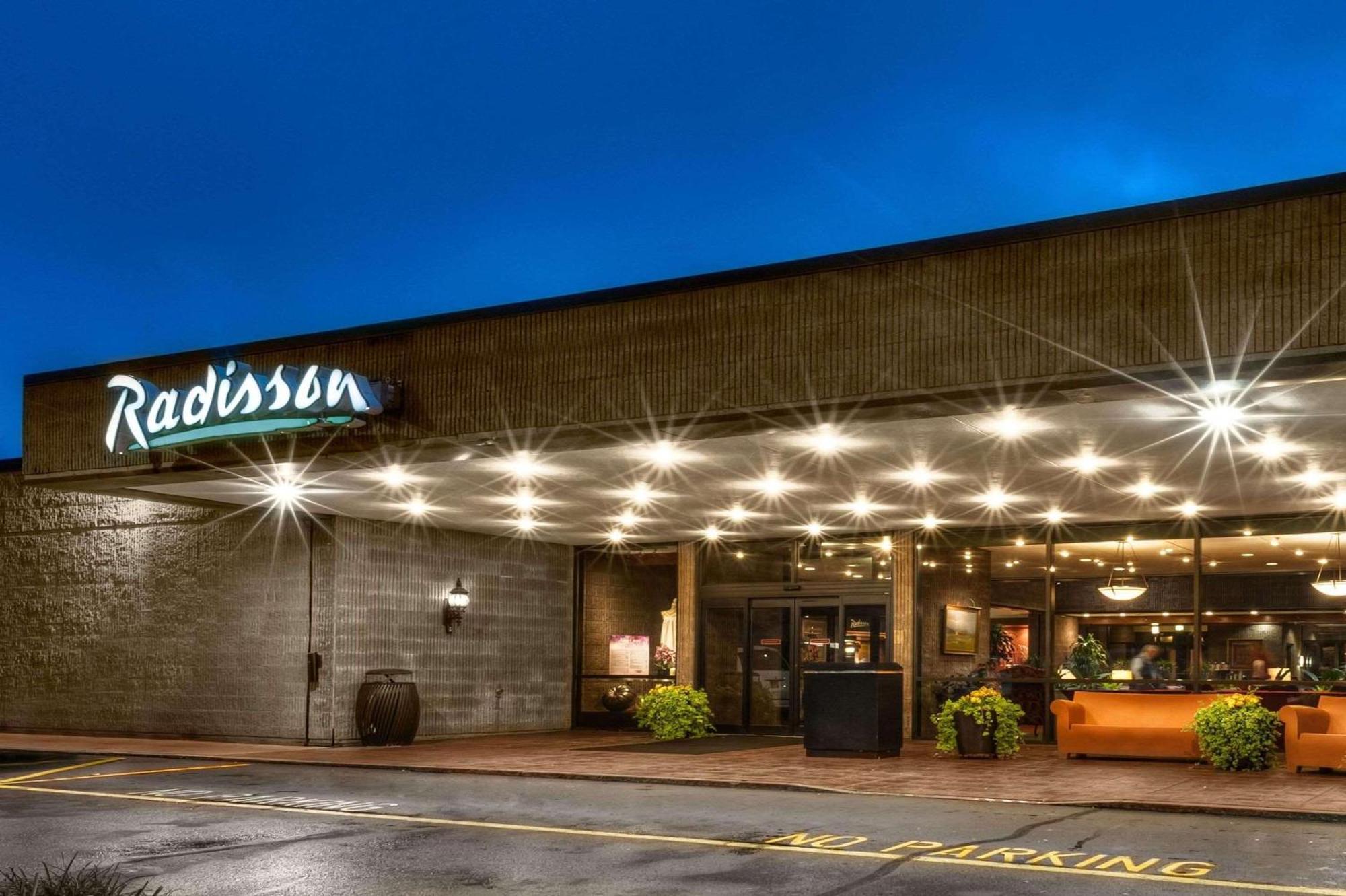 Radisson Hotel Corning Exteriör bild